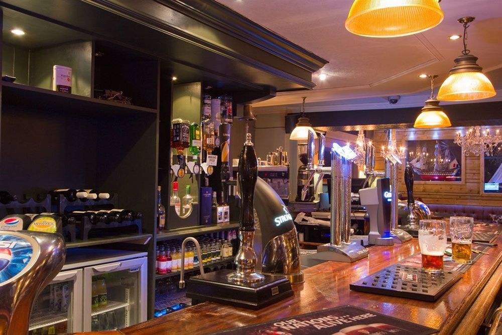 Royal Hotel, Bar & Grill Purfleet Esterno foto